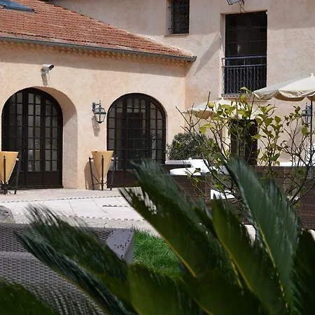 All Suites & Hotell